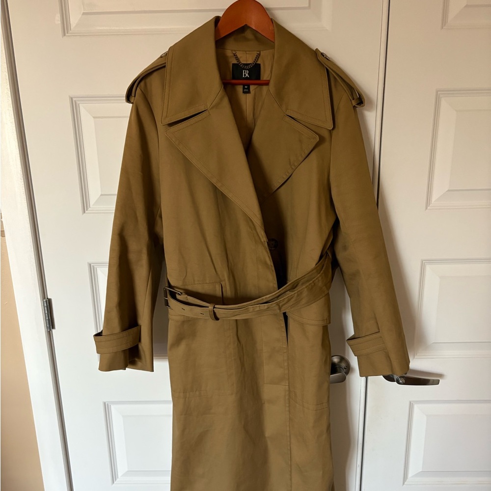 Long Banana Republic Women’s Trench Coat.